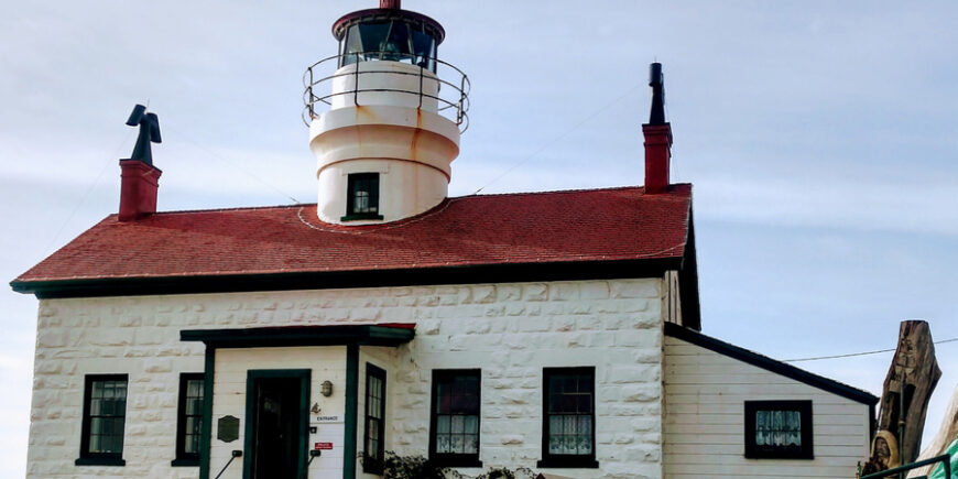 Touring Battery Point Lighthouse – All The Way To The Top! Day 77 battery point lighthouse