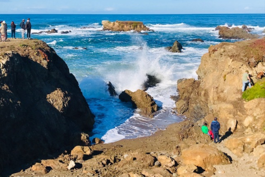 Glass beach California vacation and why you should to.