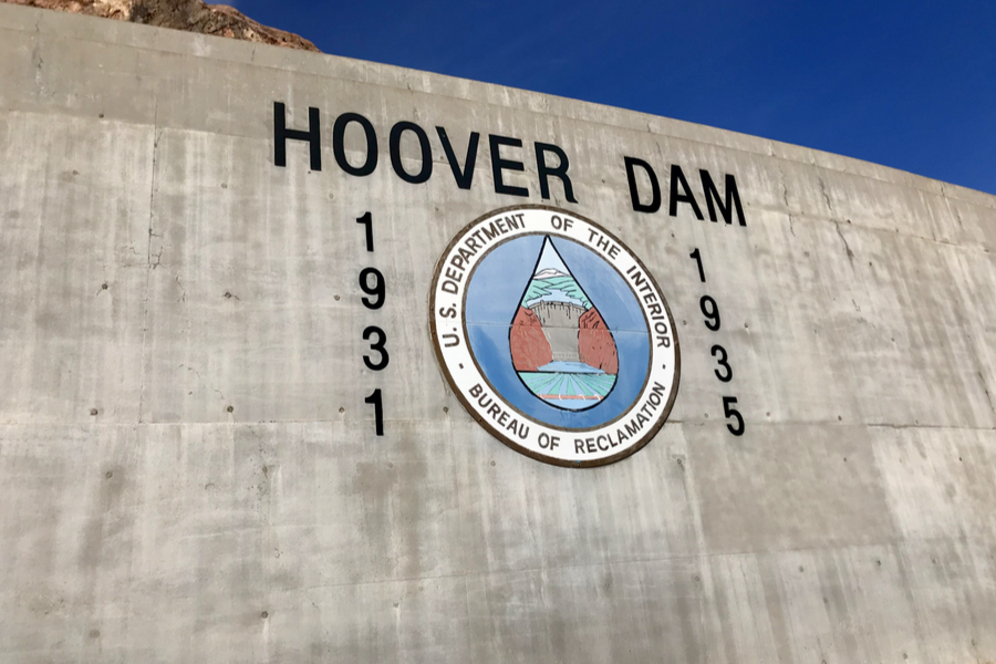 hiking to hoover dam