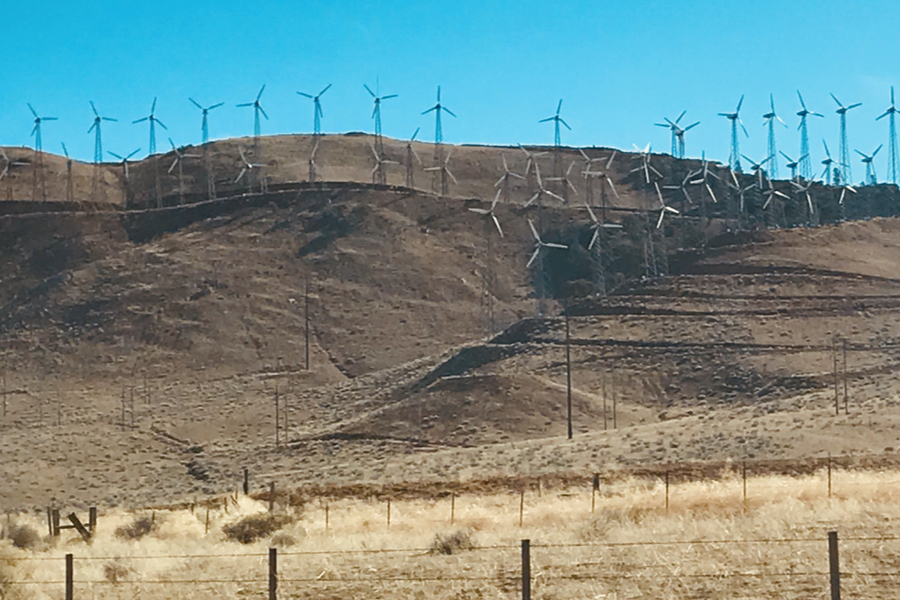 wind turbines in mojave desert