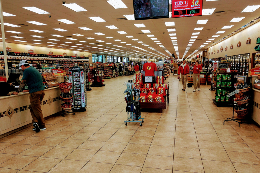 inside of Buc-ees