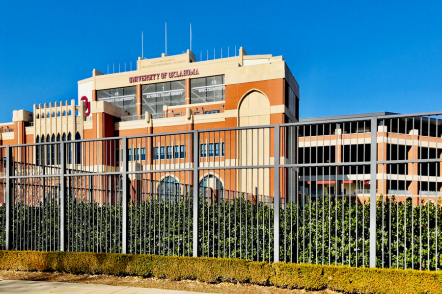 road to Oklahoma football stadium 