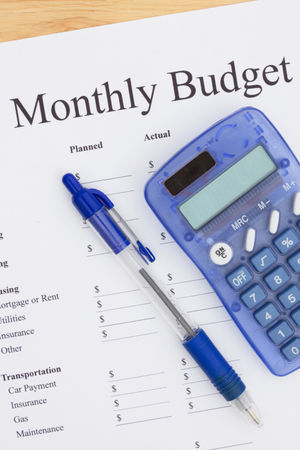 creating a monthly budget for saving money