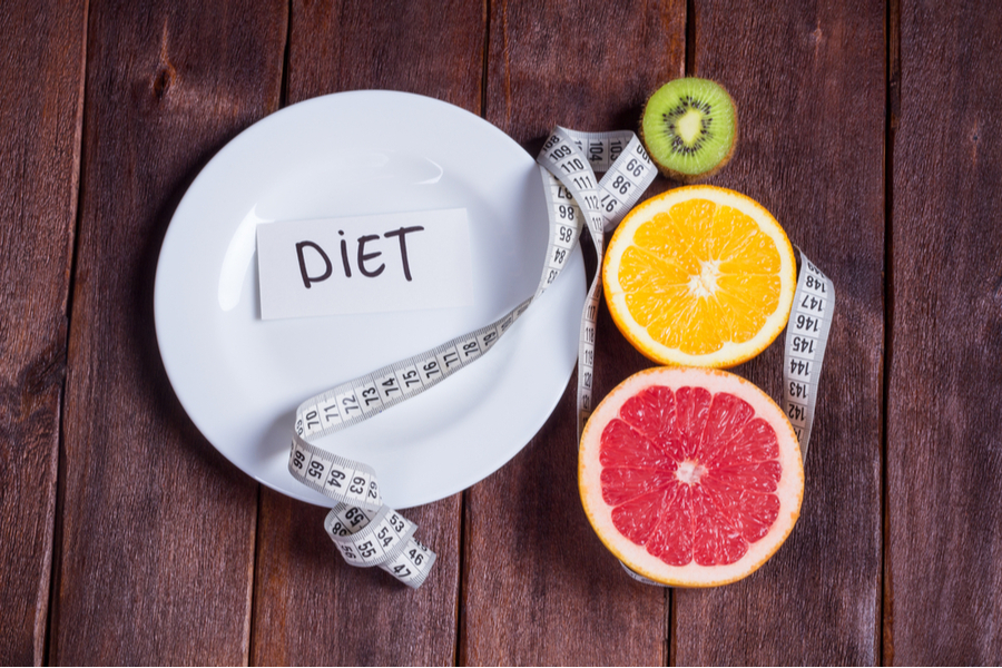 plate and fruit to show how to lose weight fast